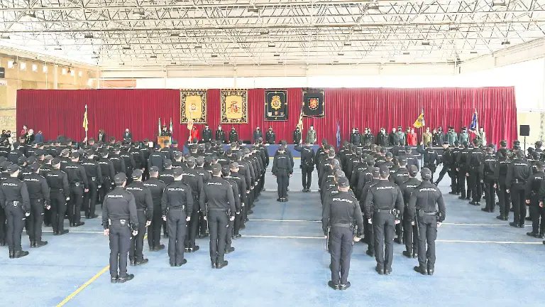 FuipSup's tweet image. Compañeros de #UIP, hoy y mañana por la mañana os recibimos en nuestra carpa #SUP en el lateral del Polideportivo San José
Si quieres #Información de primera mano de tu nueva #Unidad, ven y te lo contamos todo, por qué el @Sup_Policia está #ContigoDesdeElPrincipio 
⚔️🦁🛡️🇪🇸