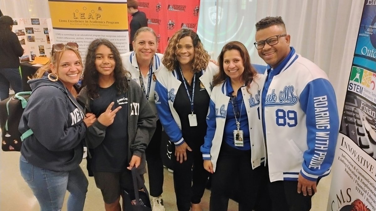 Lyons Creek Middle School tweet media