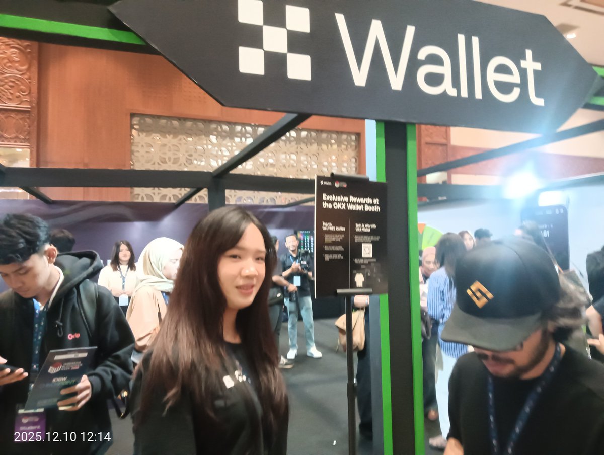 play to earn (❖,❖) base.eth Nitrograph tweet media