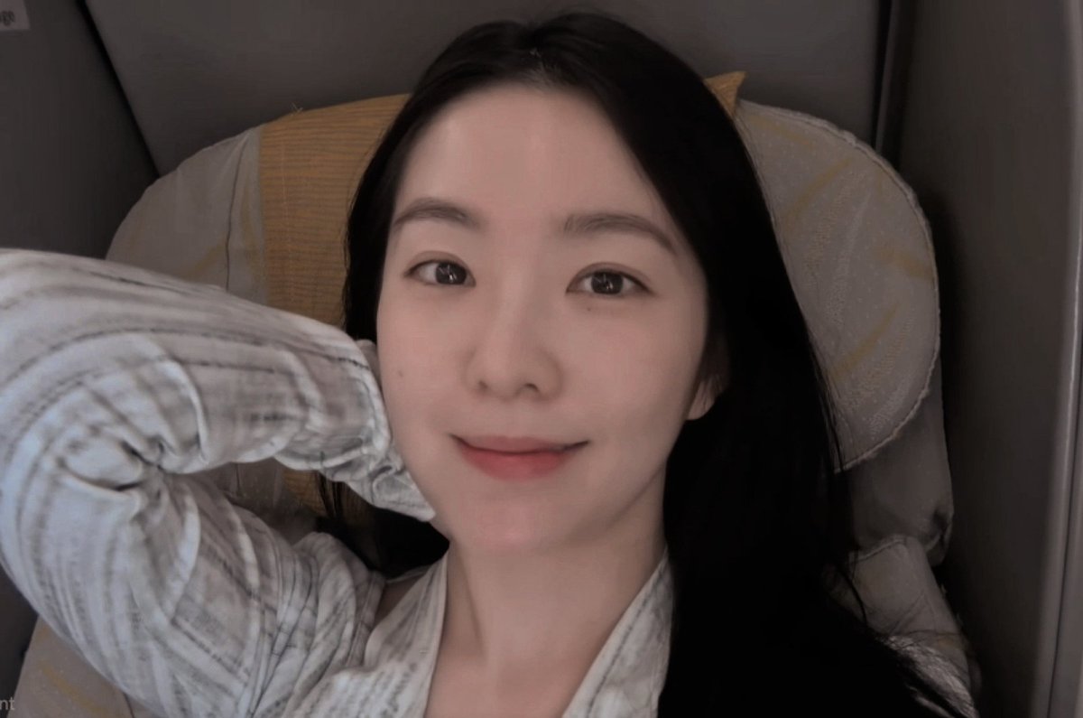 burntpours's tweet image. Update.⠀ Didn't think a grocery run could be the best part of my week but then again, it's always better with you. Grateful for the little moments, the quiet laughs in the aisle, the way you make the everyday feel like something worth slowing down for.