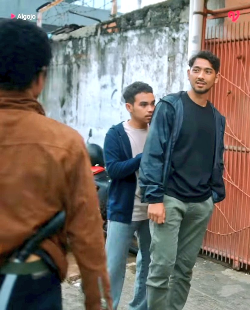 leny_drr's tweet photo. Duo kocak ini, nostalgia bgt sma PPG 🥰🥰🥰 #ZarAlgojoIsComing
#TrailerAlgojoSeries
#AryaSaloka https://t.co/SAMMhViVO4