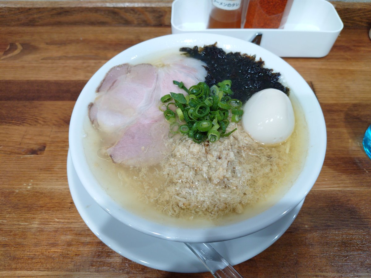 無冠阿佐ヶ谷さんでホタテ塩ラーメン細麺味玉！
細麺の方が好きかも