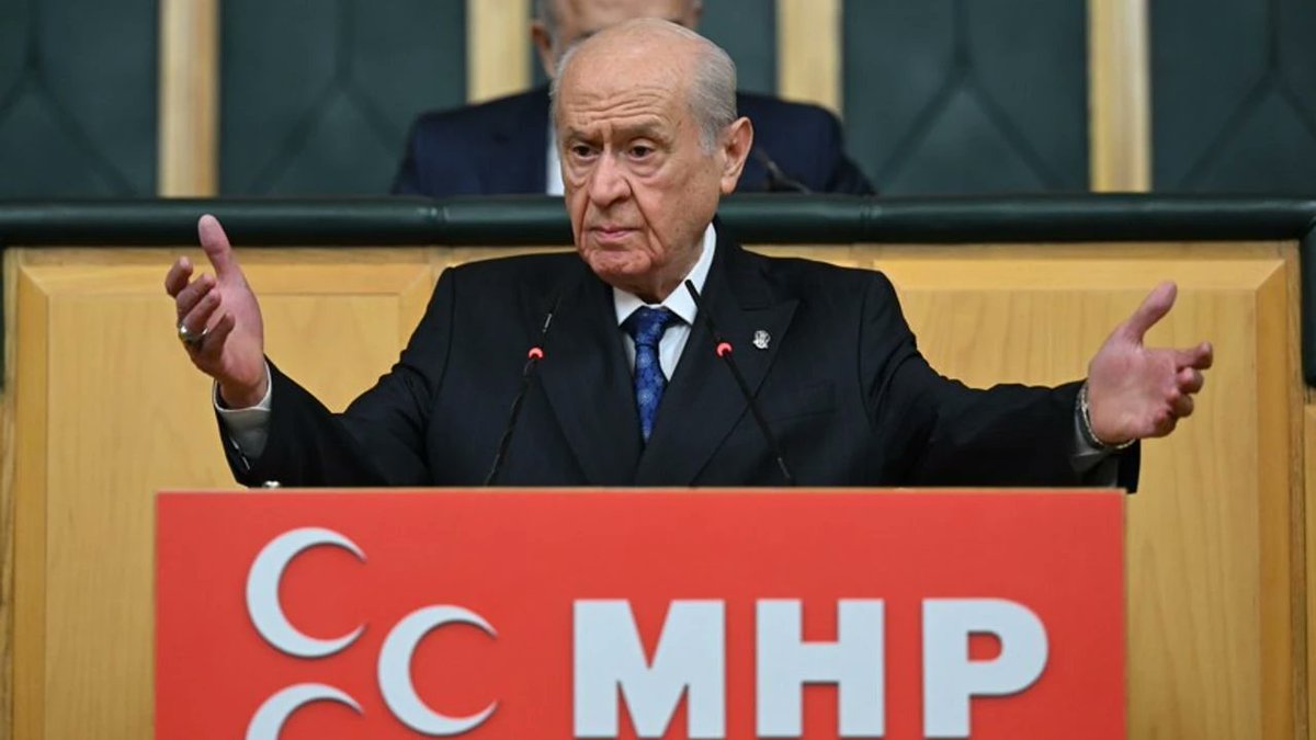 📍MHP'den Cumhurbaşkanlığına Kritik Teklif: 

📌Kamu Personel Sistemi
📌Yardımcı Hizmetler Sınıfı
📌Mühendislik Meslek Kanunu
📌Taşerona Kadro - 

MHP Konya Milletvekili <a href="/MKalayci42/">Mustafa Kalaycı</a> Cumhurbaşkanlığına kapsamlı bir kamu personel reformu teklifi yaptı.
<a href="/dbdevletbahceli/">Devlet Bahçeli</a>
<a href="/MHP_Bilgi/">MHP</a>