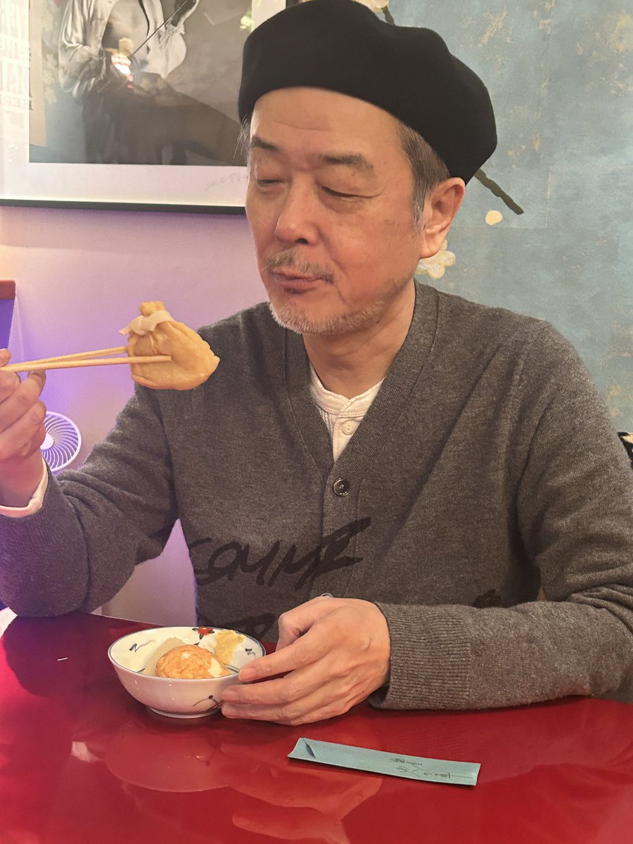 リリー・フランキーさんと全州映画祭のモリーさんと銀座の夜。おでんを食べる、おでんくんのリリーさんに感激。
A Ginza night with a versatile artist and actor, Lily Franky and Molly san, the programmer of Jeonju Film Festival.