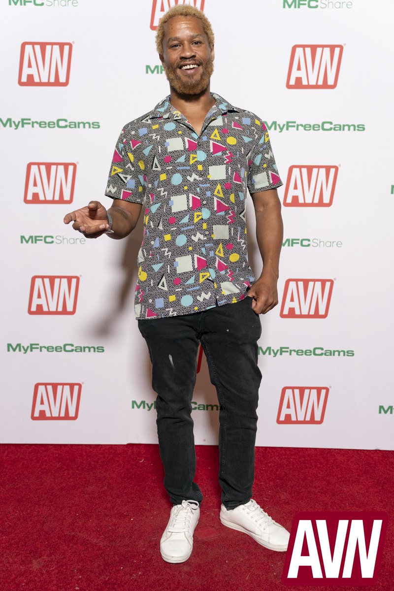 burbankmisfits's tweet image. Go wish one of our nude show and original show host and up and coming performer @Chris_Studds a special happy birthday