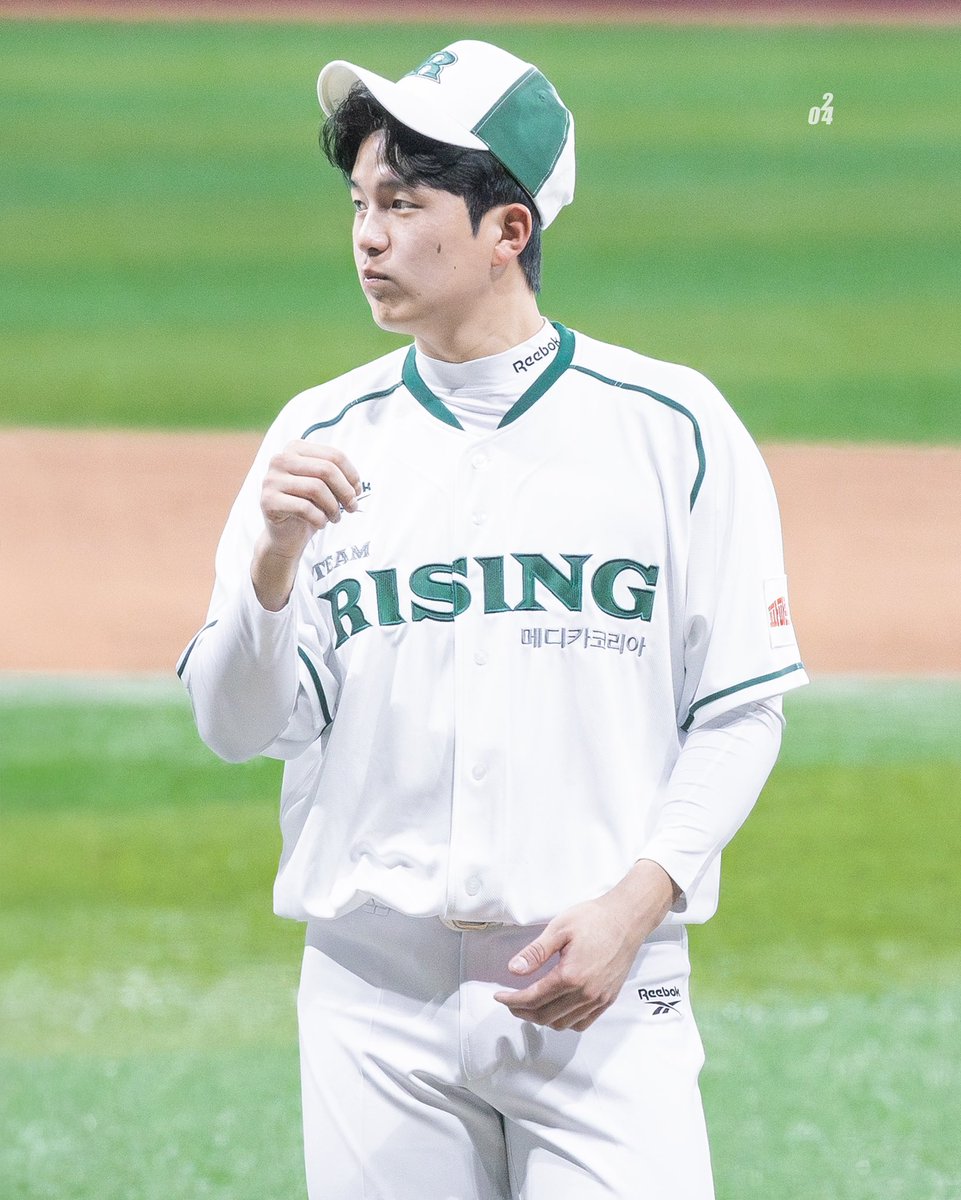 251130
훌쩍
#SSG랜더스 #조형우