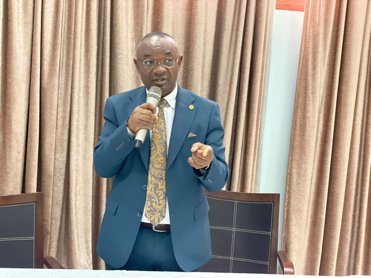 Raphael Magyezi tweet media