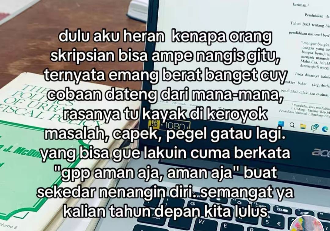 collegemfs's tweet image. hari ini banyak hal baik ataupun buruk datang barengan, ternyata bener yaa ujian di masa skripsi itu ada ajaa. Sidang sempro lancar besok nya patah hari, sekarang lagi fase nyari responden adaa aja gebrakan nya. buat kita semuanya kuat2 yaww. btw pict ini real banget wkwk [cm]