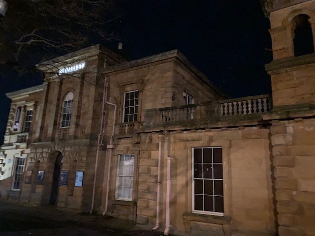 #Wednesday #Scarborough 🌬️ Windy but mild this morning, a little run past Scarborough Art Gallery 🌬️ Have a good day, everybody 🌬️