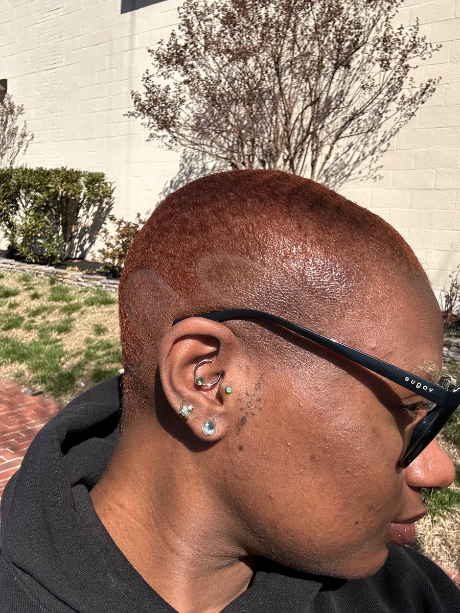 jolastu's tweet photo. i had so many hair styles in 2025 https://t.co/qgdqS3Hd9G