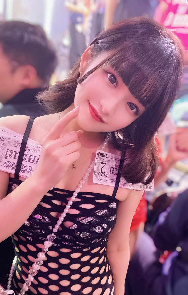 こなつページ こなつ🥥@バーレスク東京 (@konatsu_blq) / Posts / X