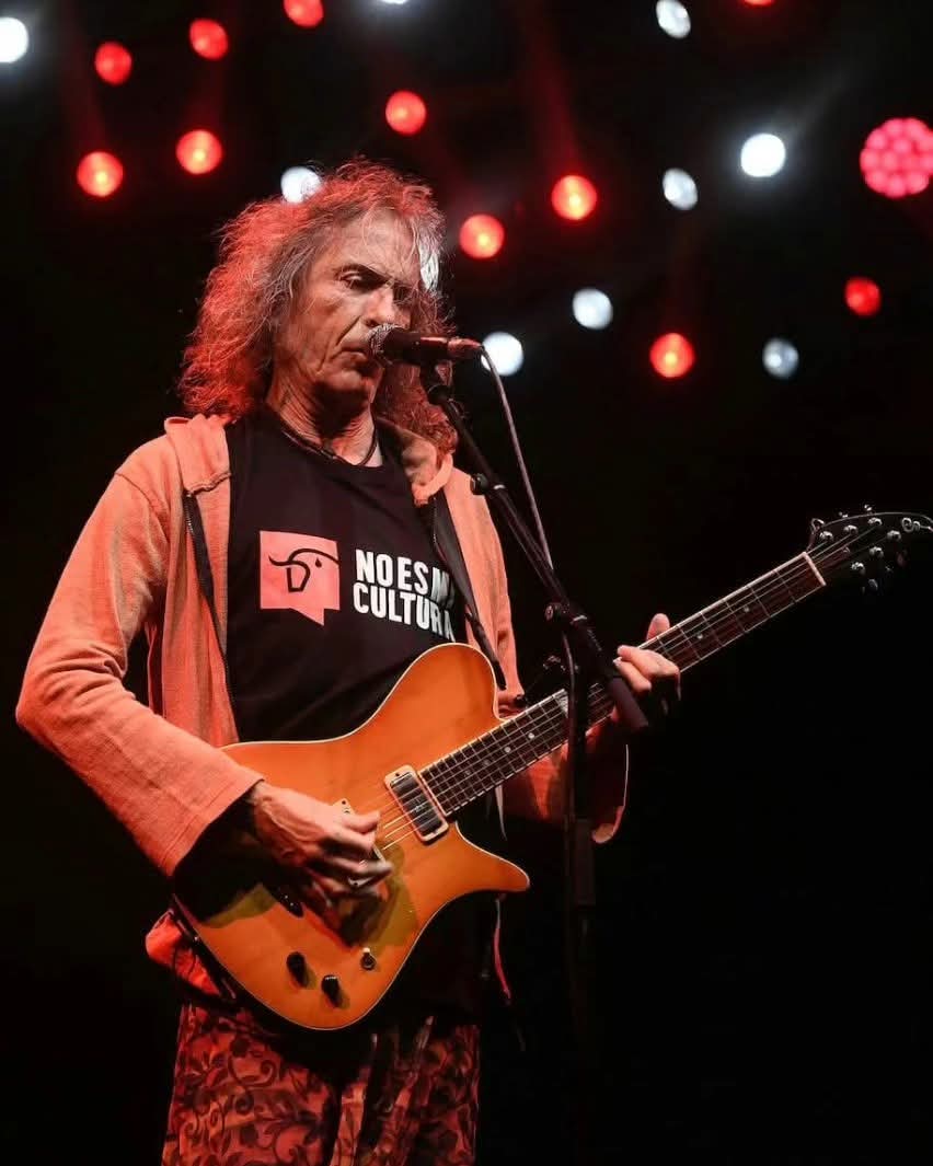 Ha muerto Robe, pero vivirá para siempre en millones de corazones.

En su última gira de 2024 dejó claro su apoyo a la ILP para que la tauromaquia dejara de ser patrimonio cultural. Él y toda la banda, a quienes mandamos de nuevo un profundo agradecimiento.

Hasta siempre, Robe.