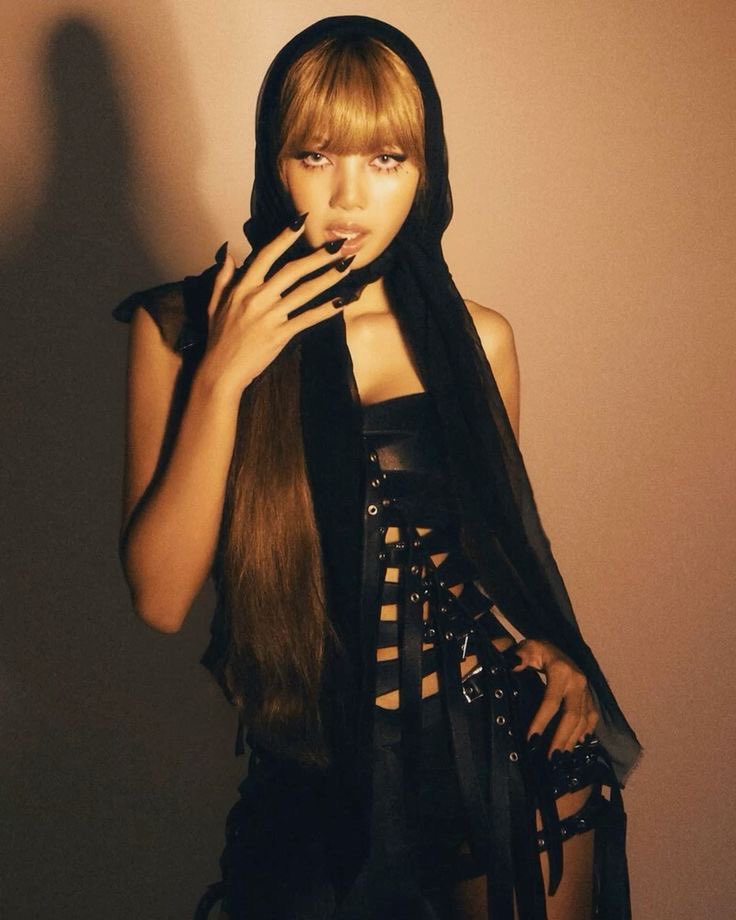 #LISA’s “Alter Ego” has officially surpassed 2 BILLION streams on Spotify, marking her first project to reach this milestone.