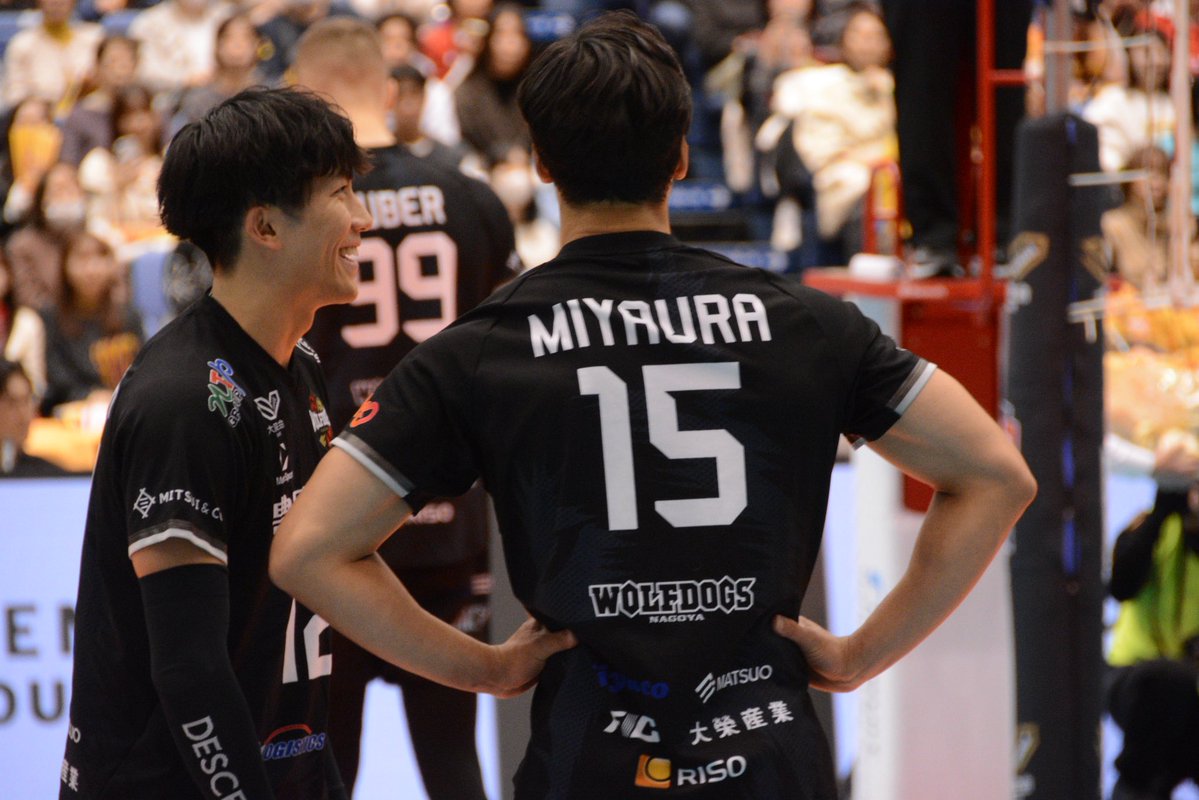 🐺🐶のエースと太陽🪄 エースの背中がよすぎる👍🏻🌟 #ウルフドッグス