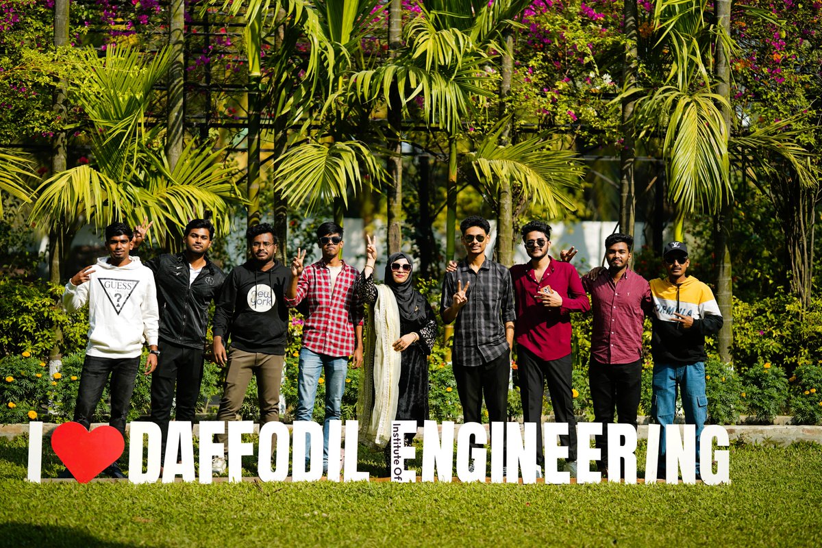 dietpolytechni's tweet image. যান্ত্রিক জীবনকে ছুটি দিয়ে আজ শুধুই আনন্দের দিন! 🌿🎉
প্রকৃতির সান্নিধ্যে ড্যাফোডিল ইনস্টিটিউটের শিক্ষার্থীদের বাঁধভাঙা উচ্ছ্বাস! চলছে Annual Picnic 2025-এর মহাযজ্ঞ। 🔥
তোমরা কে কোথায় আছো? কমেন্টে তোমাদের আড্ডার ছবি শেয়ার করো! 👇📸
#daffodilinstitue #DiplomaEngineering