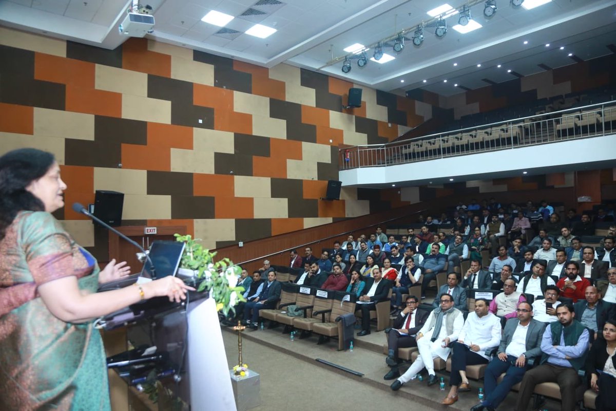 IncomeTaxUPWest's tweet image. An outreach program under the able leadership of Ld. Pr CCIT, UP(West) &amp;amp; Uttarakhand guidance of Ld. CCIT Ghaziabad, PCIT NOIDA &amp;amp; PCIT(Admn), Kanpur was conducted by Income Tax Department at NOIDA station on 09/12/2025 in collaboration with ICAI G B Nagar &amp;amp; NOIDA Bar Association.…