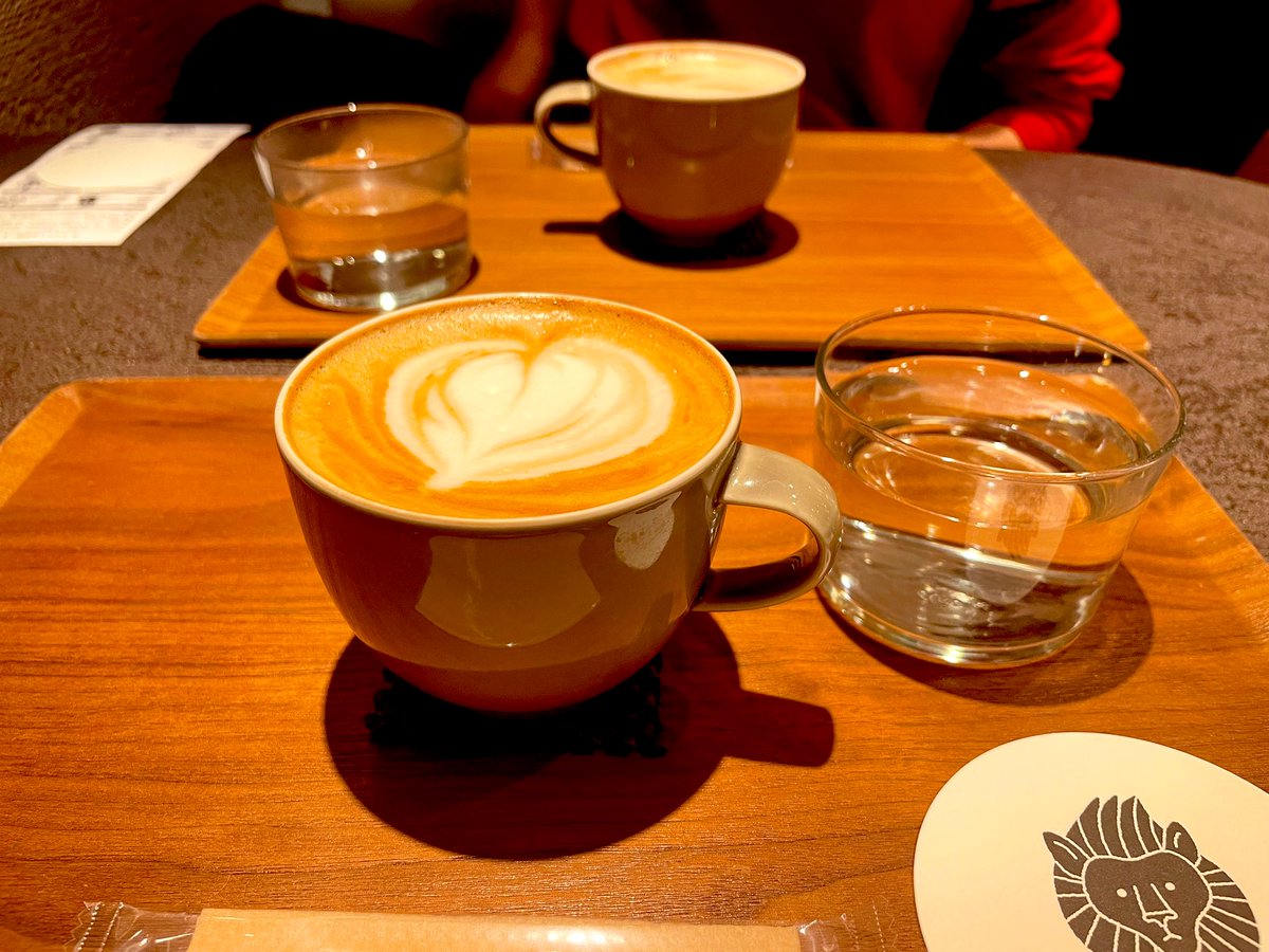 Chika_Webcoder's tweet image. 東京、とっても楽しかったです！

・忘年会前にメンター同期のこむさん(@coooom1019 )と沢山お話出来たこと(こむさん、お忙しい中ありがとうございました🥹✨お子さんの年齢も近く、色々とお話できて楽しかったです…！)
・行きたかった紀伊國屋書店 新宿本店に行けたこと…