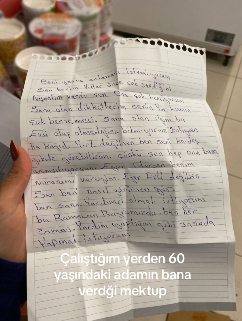 Bir kadın, kendisiyle aynı iş yerinde çalışan 60 yaşındaki erkekten aldığı mektubu paylaştı.