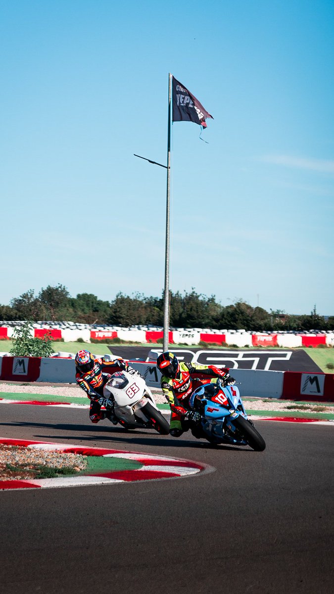 83SuperFans's tweet photo. Training, training and More Training 👊

📍Circuito Yepes Motor
📑7 December 2025

📸: Albano Jesus

#AlvaroCarpe #YepesCircuit https://t.co/jekJEhwvm5