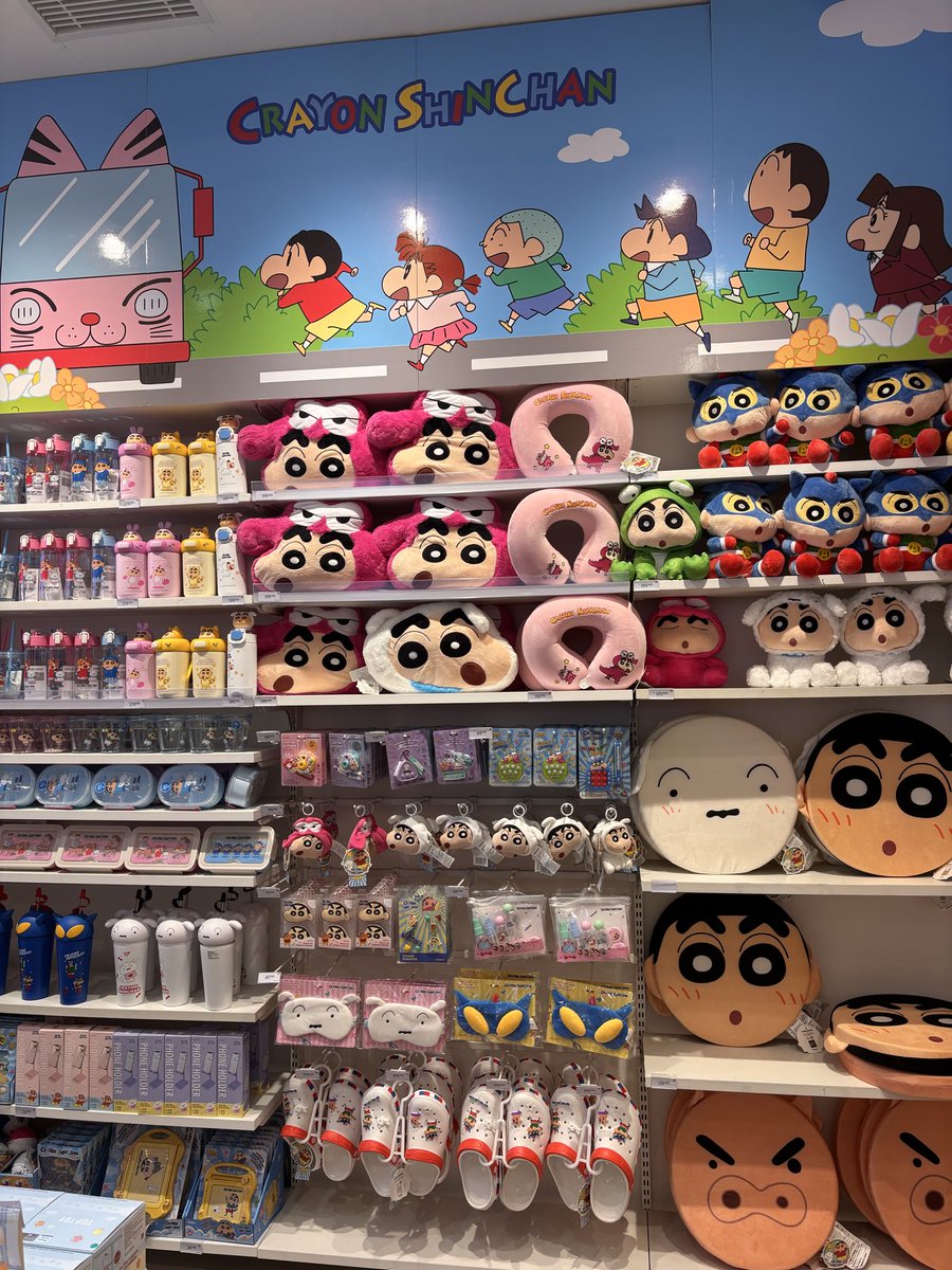 Jastip crayon shinchan miniso. Fee 15 rebu ajaaaaaaaaaaaaaaa sinchaan 😭