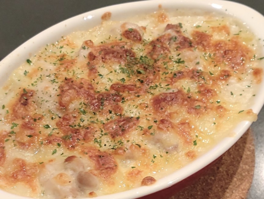 12/10(水)
open　19時〜3時

マカロニグラタン、はじめました
ぜひご賞味あれ
今夜もよろしくです

#尾道
#狢
#ムジナ
#アニソンバー
#BAR
#居酒屋？
#お酒
#食事