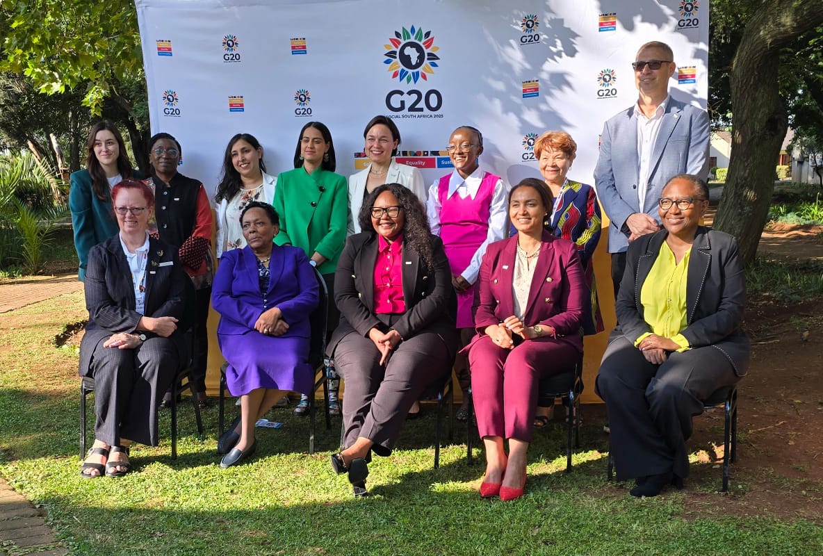 Roger Federer Foundation tweet media