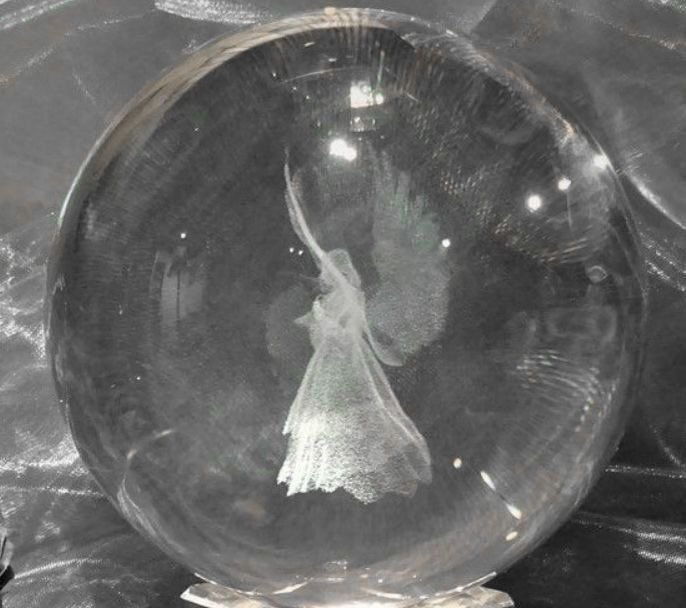 · · ─ ·𖥸· ─ · ·