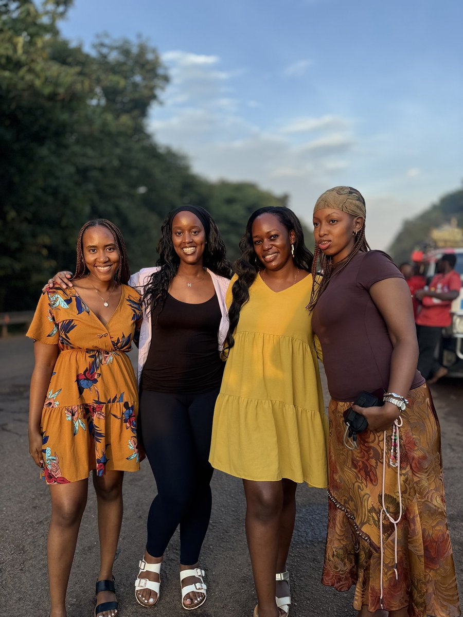 Pearl Link Safaris tweet media