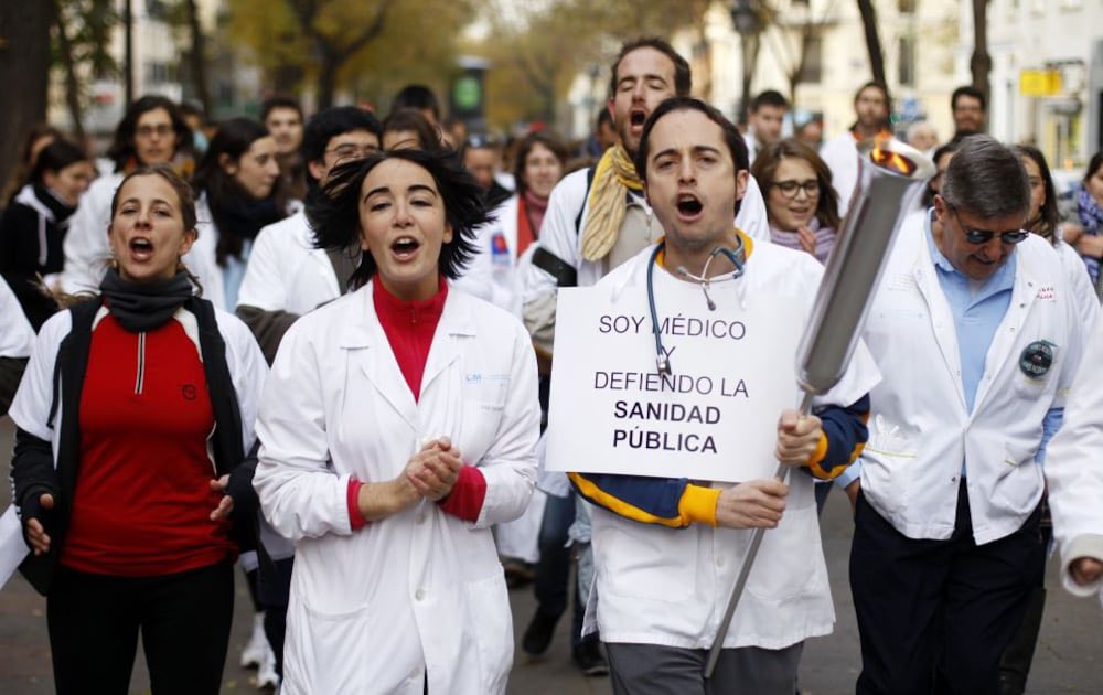 ‼️ En 2012 en Madrid estuvimos 22 días de huelga médica junto con Mónica García en defensa de la sanidad pública.

En 2025 en toda España los mismos médicos tenemos que recurrir a la huelga contra la ahora ministra Mónica García.

En su mano esta que esta huelga no dure 22 días.
