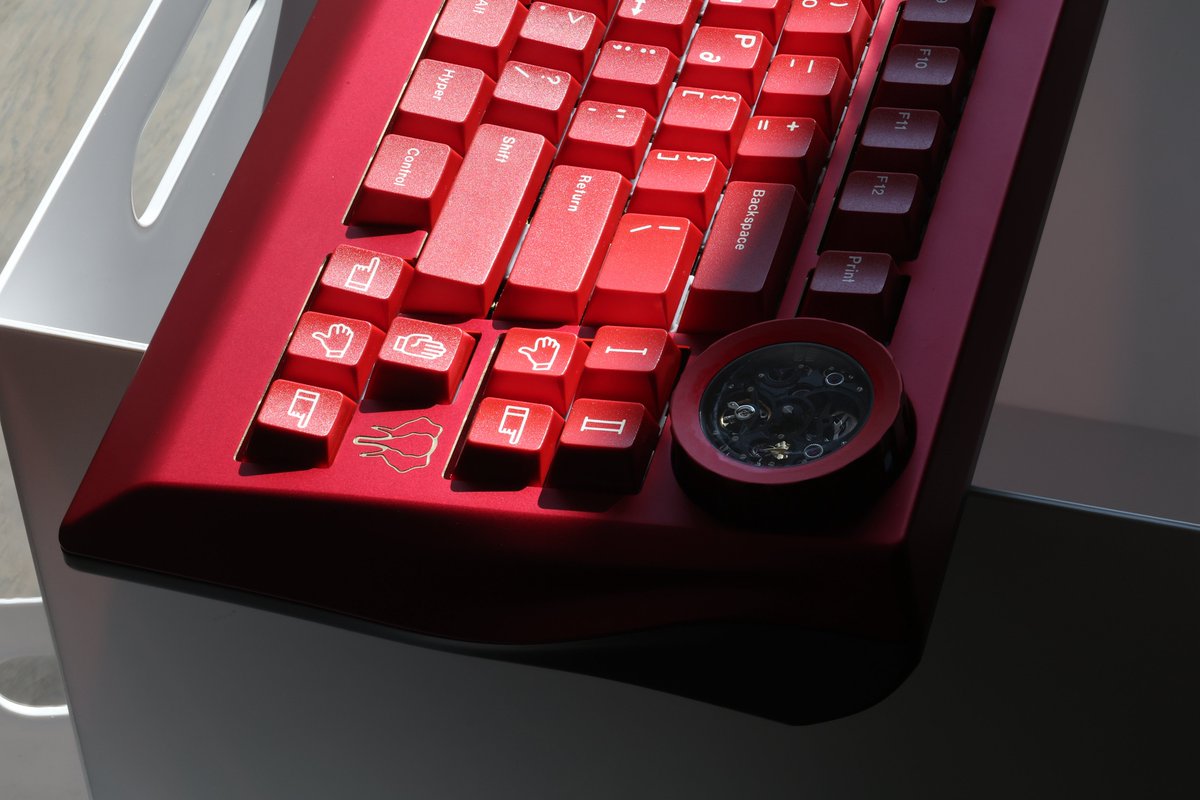 Wuquestudi24300's tweet photo. A bold color — would you rock it?
https://t.co/ZR9oZZVBIF

#NAMA #Keyboard #Wuque 
#mechanicalkeyboard #customkeyboard https://t.co/31tTfo260G