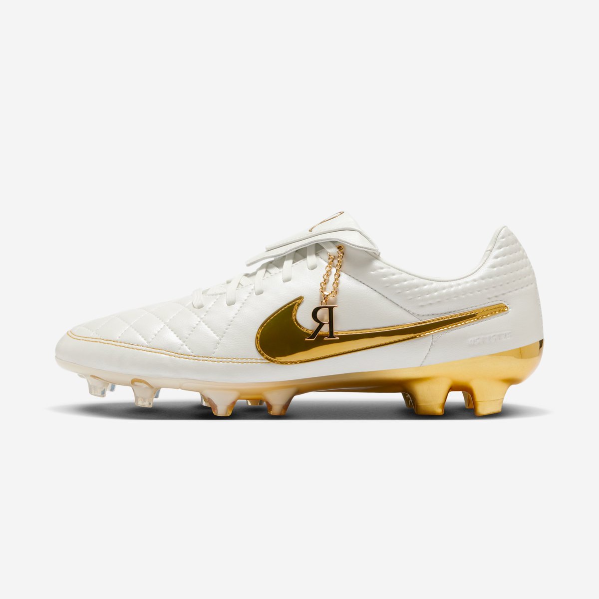 ImagesByStashed's tweet image. ad: JUST DROPPED 🚨
Nike Tiempo Legend RGN FG SE x Ronaldinho 'Touch of Gold'
FR: tidd.ly/3YgVmBd
UK: tidd.ly/4pxAjqe
DE: tidd.ly/3KNGZBc
NL: tidd.ly/3MQraKF
IT: tidd.ly/4oJsVqo
ES: tidd.ly/4q66Of7
BE: tidd.ly/3KOHvz0
