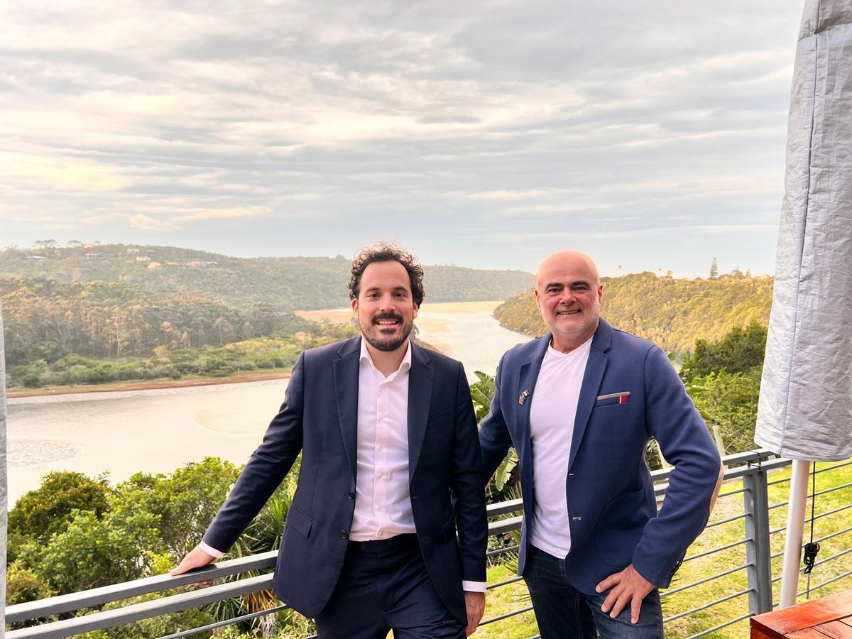 France in Cape Town tweet media