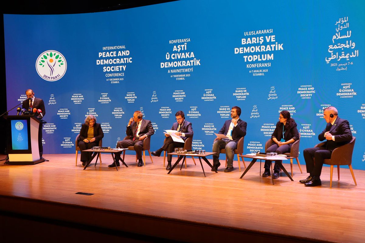 Former Catalan President <a href="/perearagones/">Pere Aragonès i Garcia</a> visited Istanbul this last weekend to support the peace process with the Kurdish people.

<a href="/Esquerra_ERC/">Esquerra Republicana</a> stands for peace, dialogue and democracy, and expresses its solidarity with the Kurdish people and their struggle for freedom! ✊