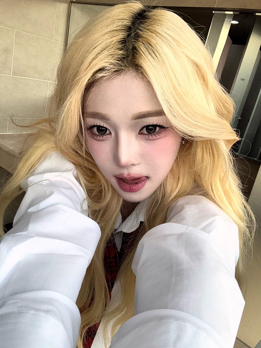 Post by DaHyun my sun ☀️ on X: ✨️