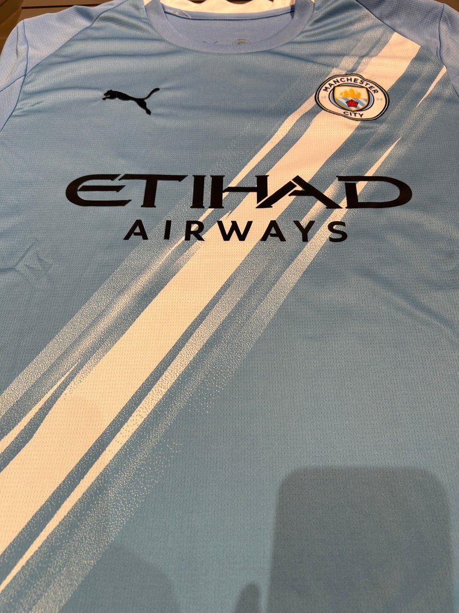 新入荷情報】 FODEN 直筆サイン入りユニフォーム 25-26 Manchester