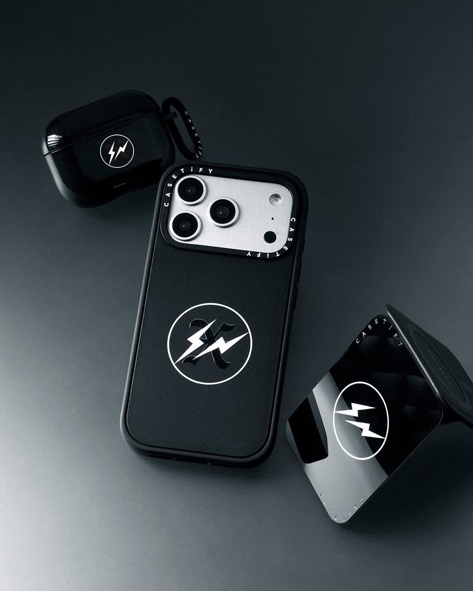 人気商品】GOD SELECTION XXX x FRAGMENT x CASETiFY コラボテック