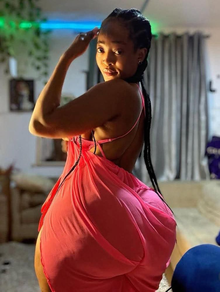 nakabugo_benita's tweet image. Oba who told some people that posting less is classy 🤣🤣🤣🤣🤣🤣🤣🤣