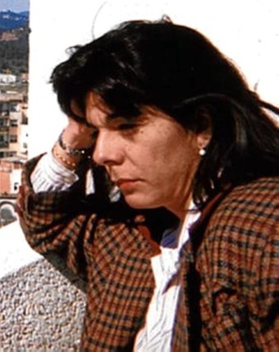 20 anys de l'assassinat de Rosario Endrinal. Veient el panorama cal més que mai una reflexió profunda sobre l'increment de discursos d'odi i aporòfobs en l'opinió pública i determinats escenaris polítics. 

📍Dill. 15/12 - 10 h - Barcelona
Inscripcions ➡️ eventbrite.es/e/memoria-i-ll…