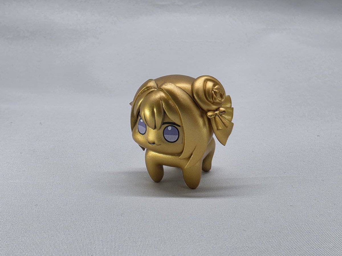 azu1400's tweet image. GoldDORO&amp;amp;SilverSummerDORO出来たー #NIKKE #DORO