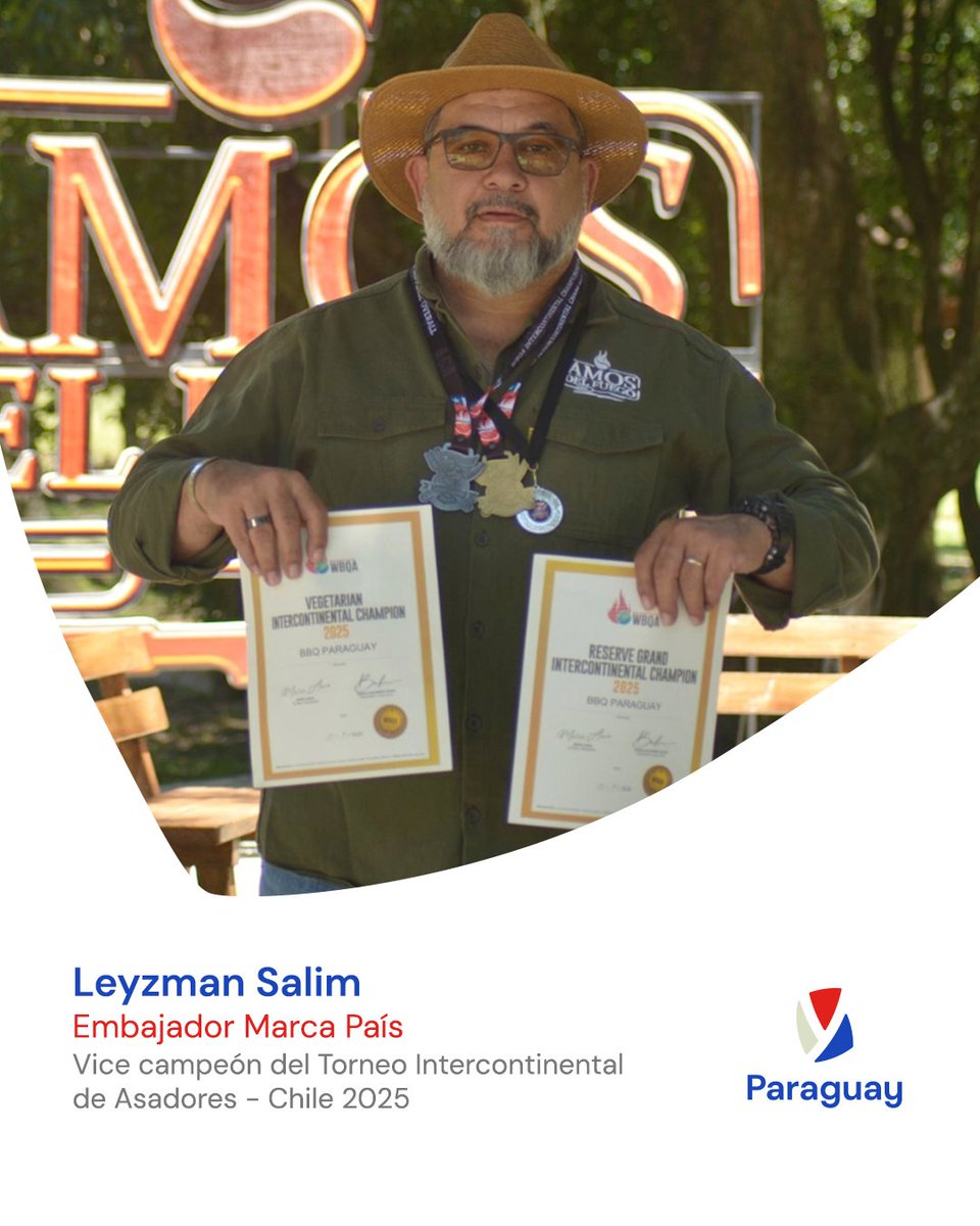 marca_py's tweet image. Leyzman Salim, Embajador Marca País 🇵🇾 y capitán del equipo BBQ Paraguay, se consagró Vicecampeón del Torneo Intercontinental de Asadores Chile 2025, dejando en alto el talento gastronómico de nuestro país.

¡Gracias por llevar con tu fuego nuestra bandera al mundo! 🥩🥈