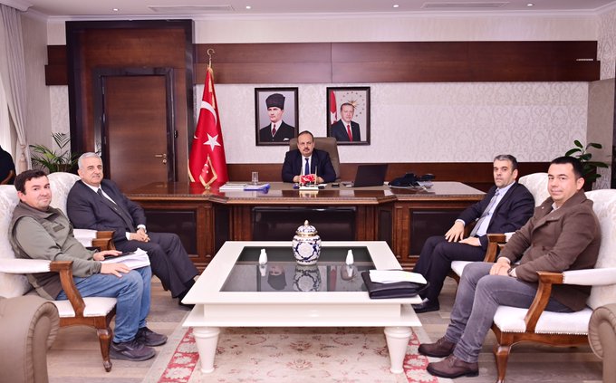 Vali Yakup Canbolat’ı Ziyaret