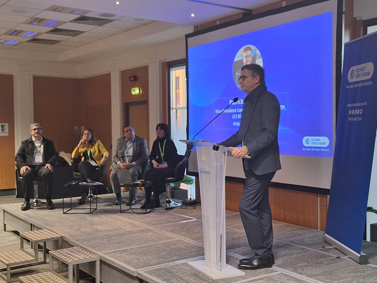 FBTP06's tweet image. 🗣 [ REUNION ]

@PatrickMoulard, en qualité de Vice-Président de la Commission Industrie &amp;amp; BTP de la @CCIcotedazur, était présent pour introduire la réunion « Panorama des futurs marchés publics de la @CCIcotedazur », s’inscrivant dans la logique du Small Business Act 06.