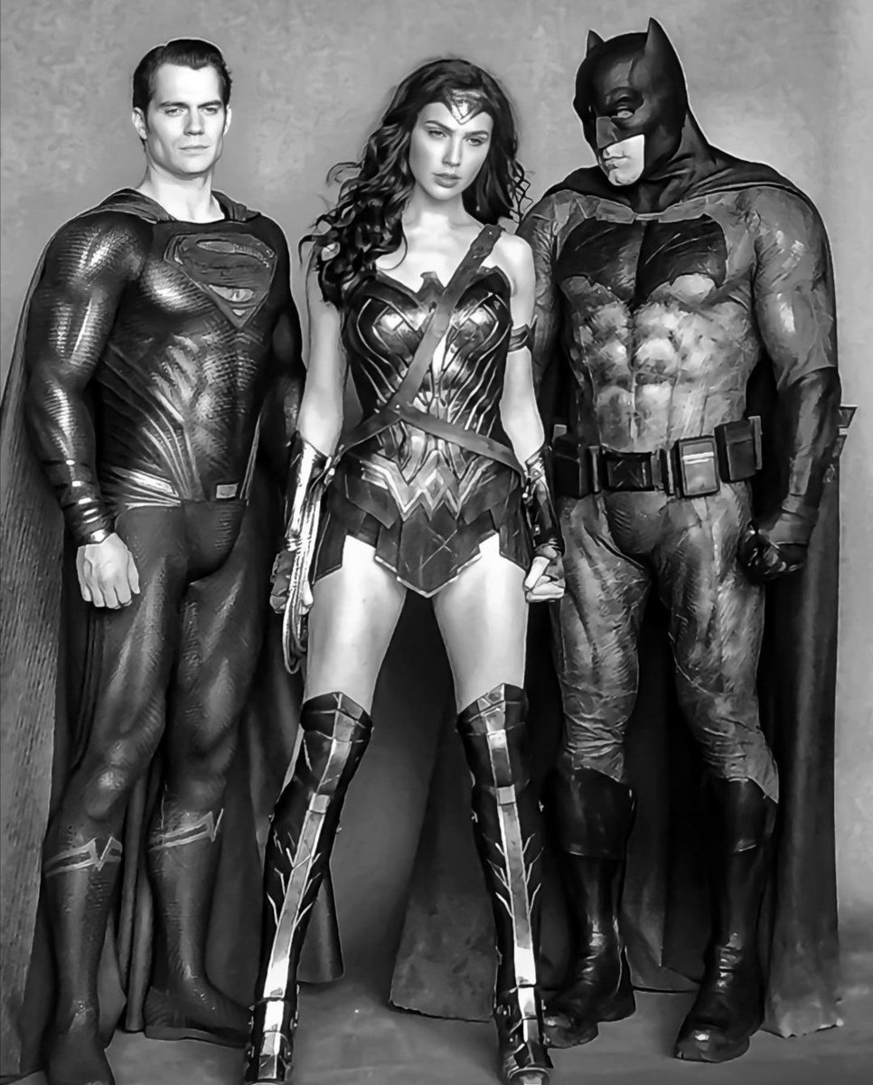 Zack Snyder's Trinity 🔥 we need them back
#RestoreTheSnyderVerse <a href="/ParamountPics/">Paramount Pictures</a> <a href="/netflix/">Netflix</a>