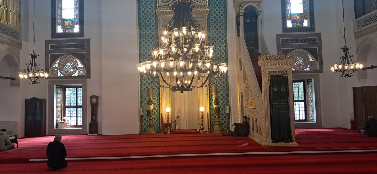 Valide-i Cedid Camii