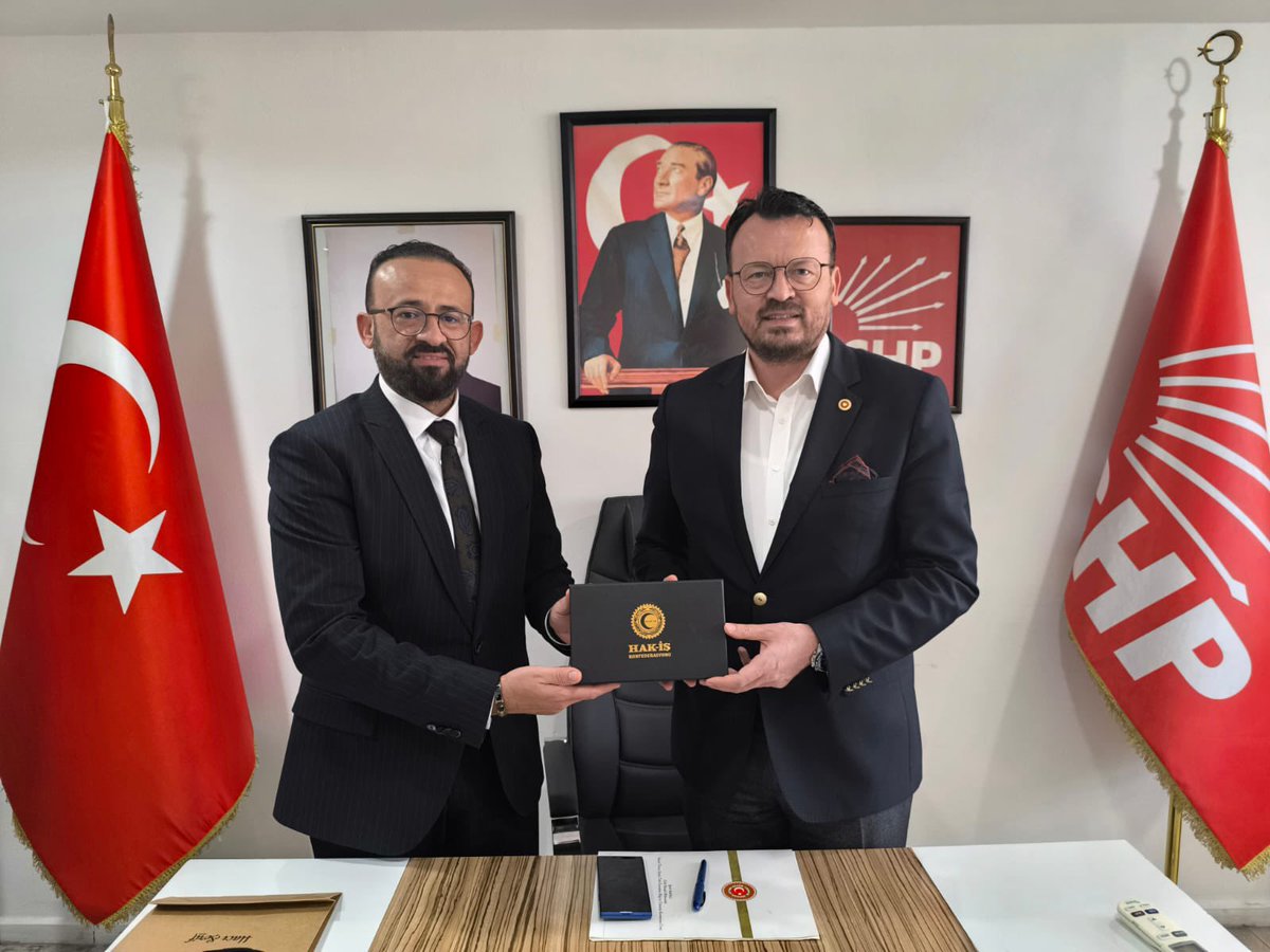 seref_arpaci's tweet photo. Bugün Denizli İl Başkanlığımızda;

Atanamayan Uzmanlar Derneği Serbest Muhasebeci Mali Müşavir Halil Arslan, Çimen Yıldırım, Kadir Sivaslı,

Hizmet-İş Denizli Şube Başkanı Muhammet Ali Oğuz,

Hemşehrimiz Hidayet Sağırlı, 

Partilimiz Mahir Yavuzyılmaz ve Adem Gökkaya ile bir araya geldik. 

Ziyaretleri için kendilerine ayrı ayrı teşekkürlerimi sunuyorum.