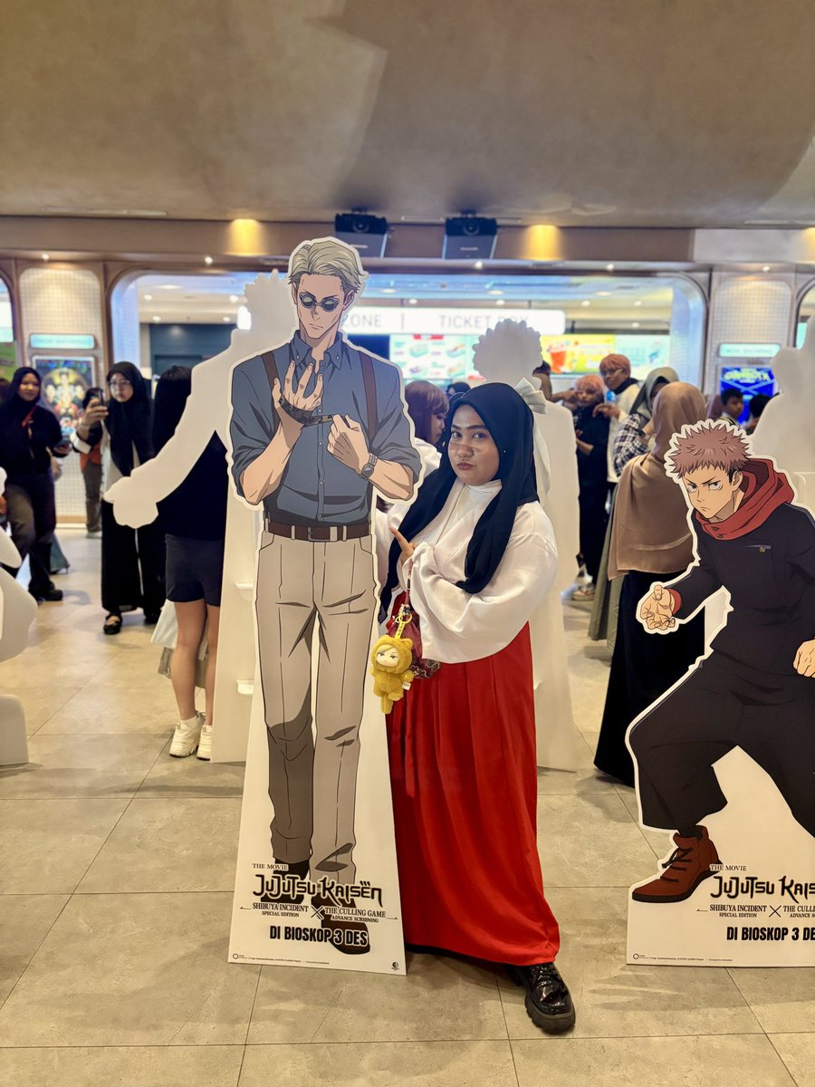 donburihhh's tweet photo. Cosplay pertama kali banget jadi Utahime di Fan Screening Jujutsu Kaisen bisa seseru itu. Sankyu buat yang udah kasih aku freebies dan ngajak aku foto bareng 😍💖 https://t.co/NXpyhBSXMU