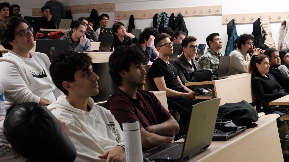 ITU Blockchain tweet media