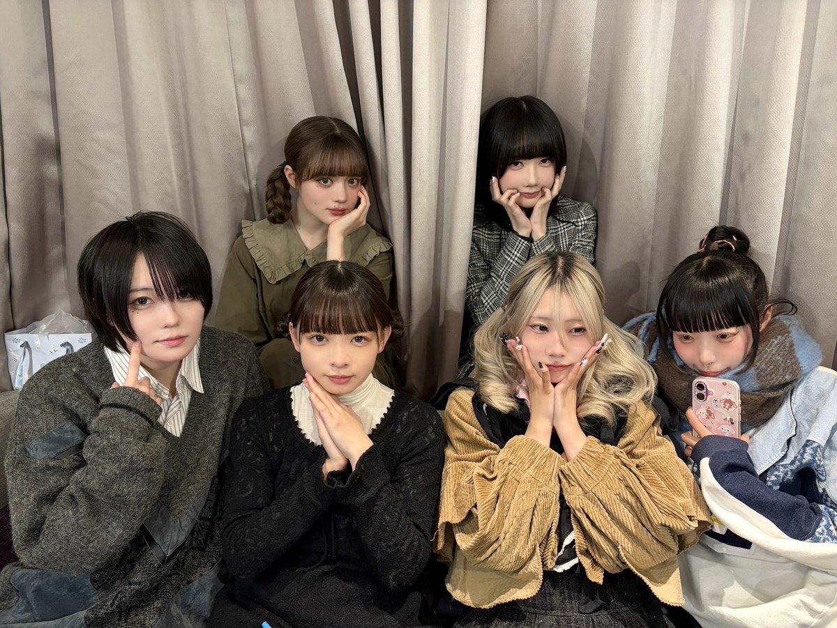 オンライン特典会 ありがとうございました☃️🧣 明日はチェキチャが