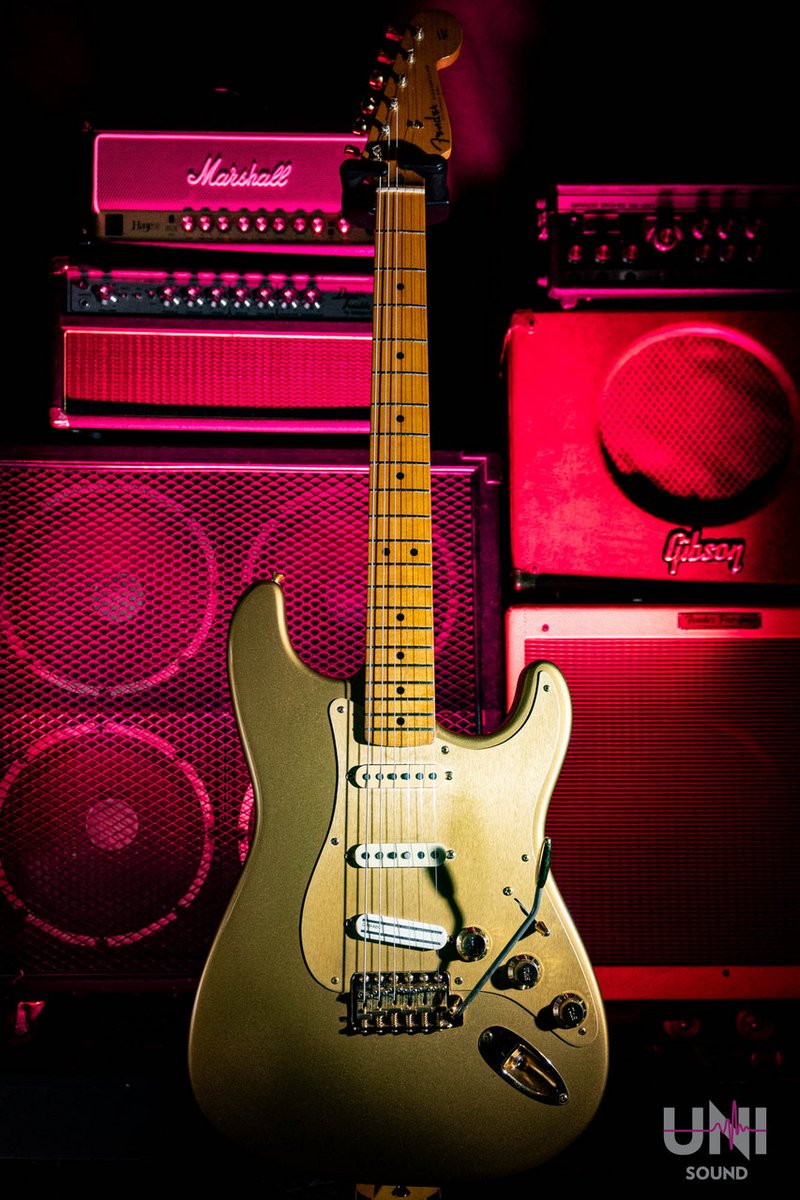 12/7(日)より販売中‼️ Fender Custom Shop Limited Edition H.L.E.