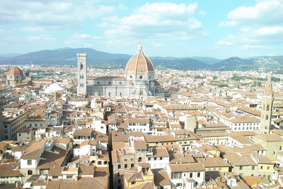 【おしらせ】
令和7年度文化庁新進芸術家海外研修制度に採択されました。
先日、長期滞在ビザを受け取り、正式に渡航が決定しました。
2026年2月より約1年間、イタリア・フィレンツェにて活動します。
活動拠点は、絵画を中心とした技法材料および修復研究を行う Associazione Bastioni です。